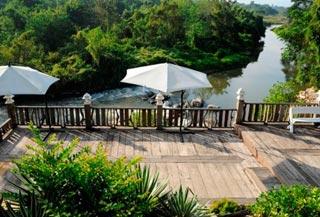 ที่พักริมน้ำ
