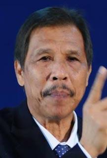 ดำรงค์ พิเดช